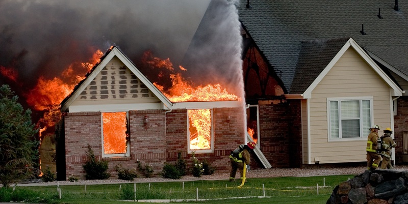House fires: the very thought sends shivers down our spines. Loss, devastation, and the potential for serious injury or worse make understanding fire safety absolutely crucial. At All Clean Restoration, we've seen firsthand the aftermath of these tragedies, and we're committed to helping you protect your home and loved ones.